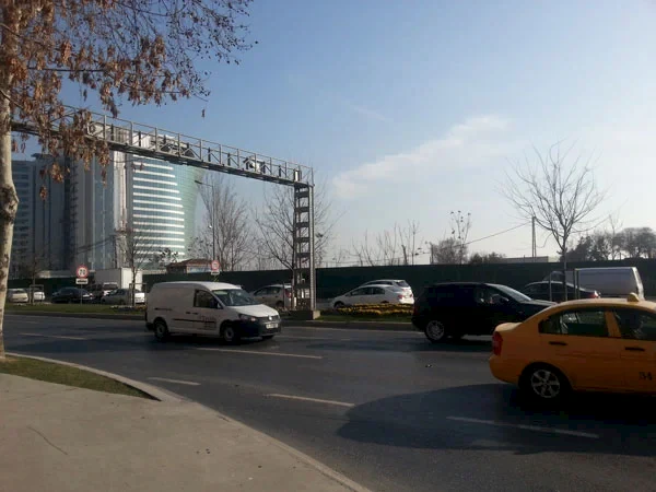 istanbul yatay delgi